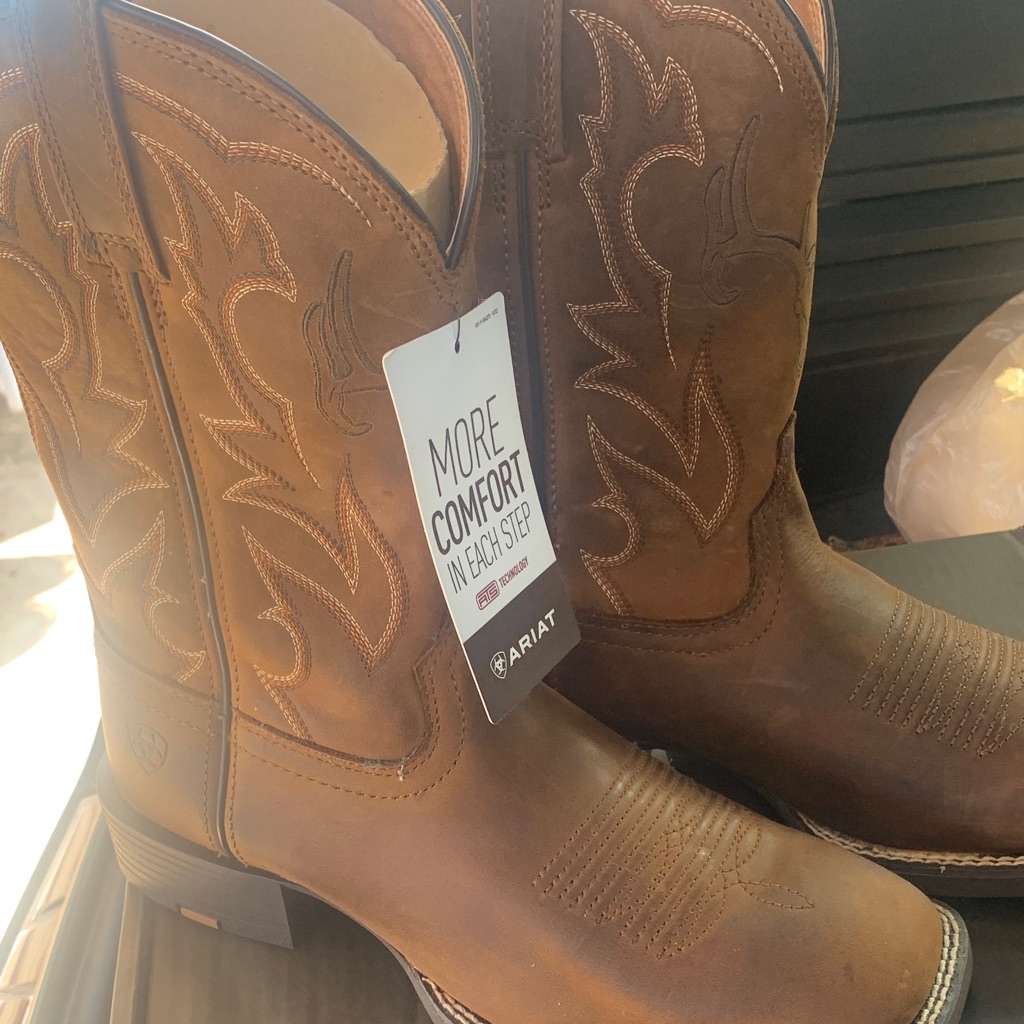Ariat Tan Leather Cowboy Boots